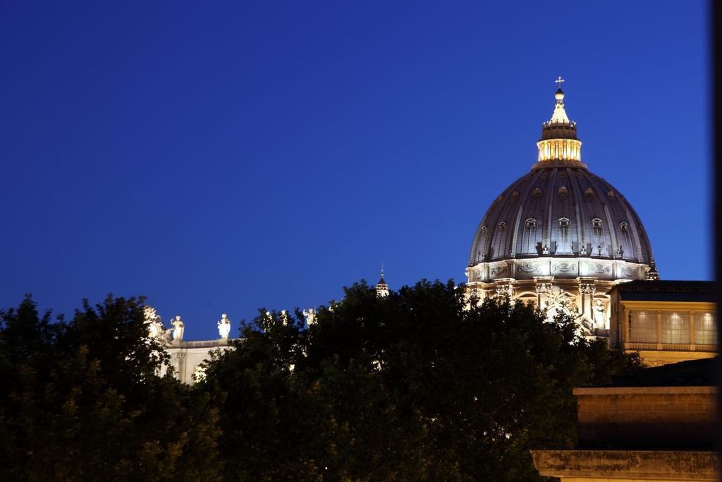 Отель Relais Vatican View Рим Экстерьер фото